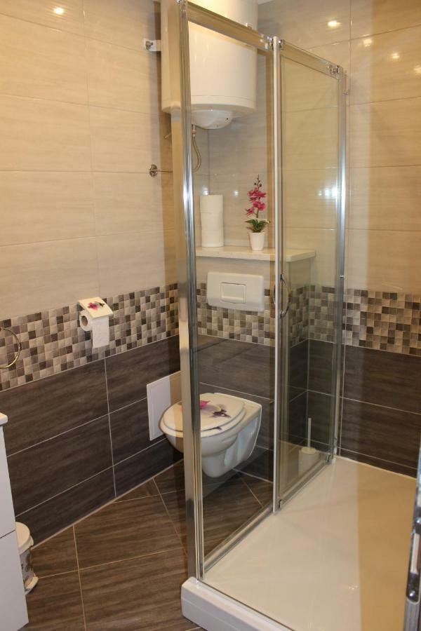 Apartment Lucky With Jacuzzi Trogir Exterior foto